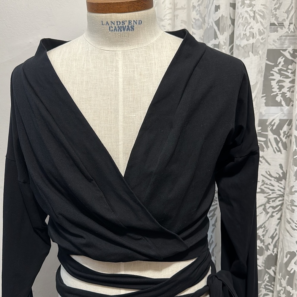 Wrap top - Picture 2 of 4